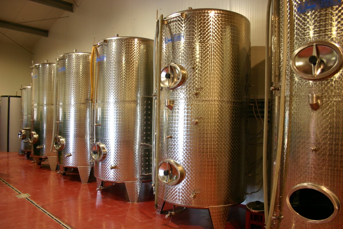 Tankreihe mit verschiedenen Größen